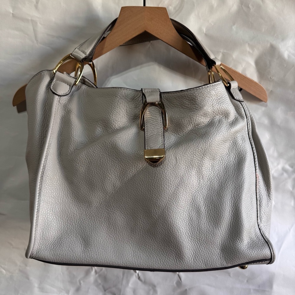 Gili // light grey leather equestrian style hardware shoulder purse